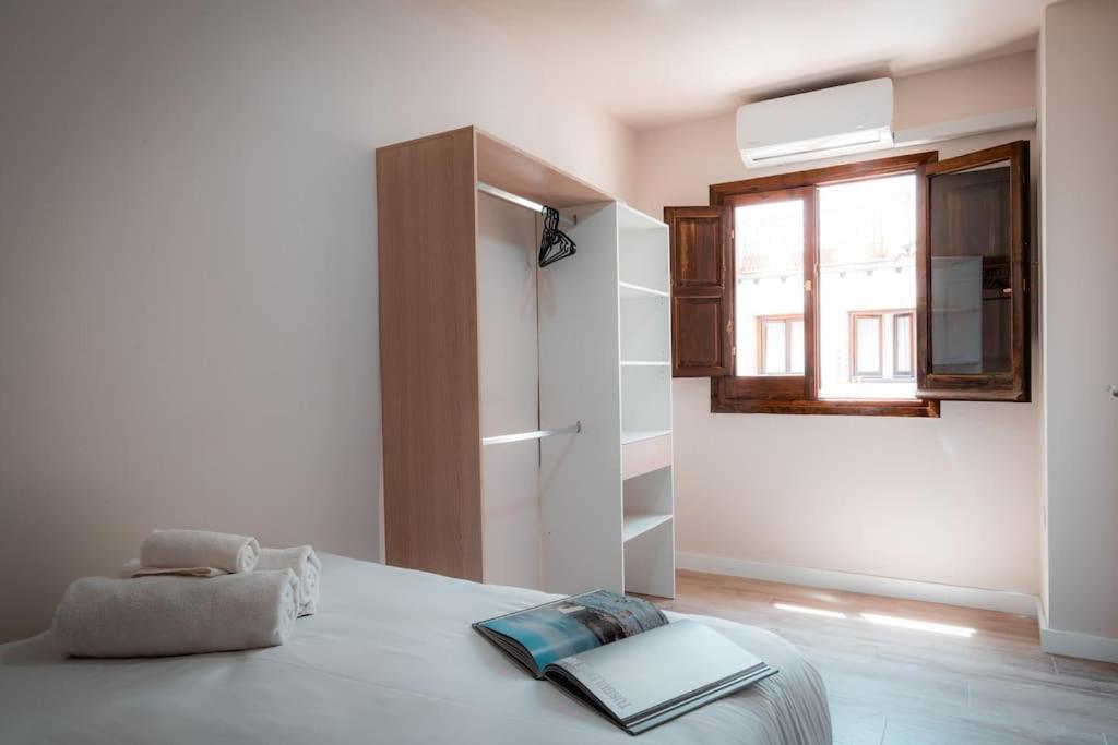 Qh Caldeleria Vieja Appartement Granada Buitenkant foto